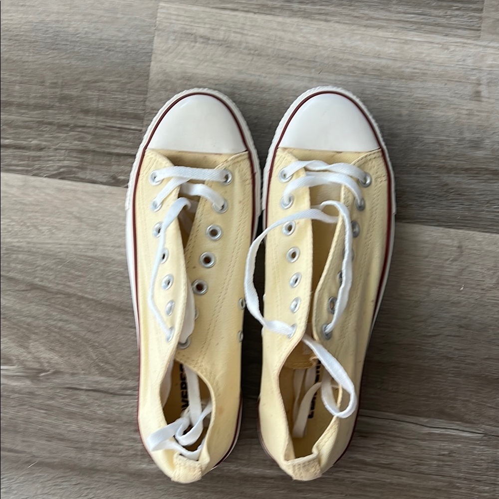 Man Cream Canvas Sneakers